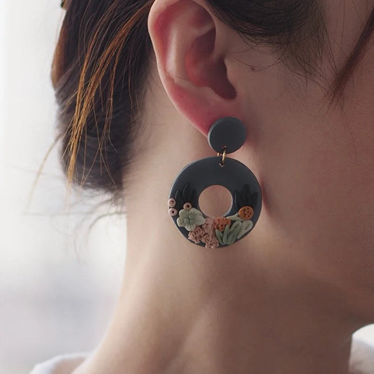 Clay Pattern Earring Grey